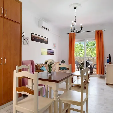 Apartamento Mediterraneo 105 *